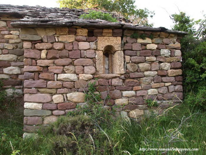 EXTERIOR DE LA CAPILLA SUR